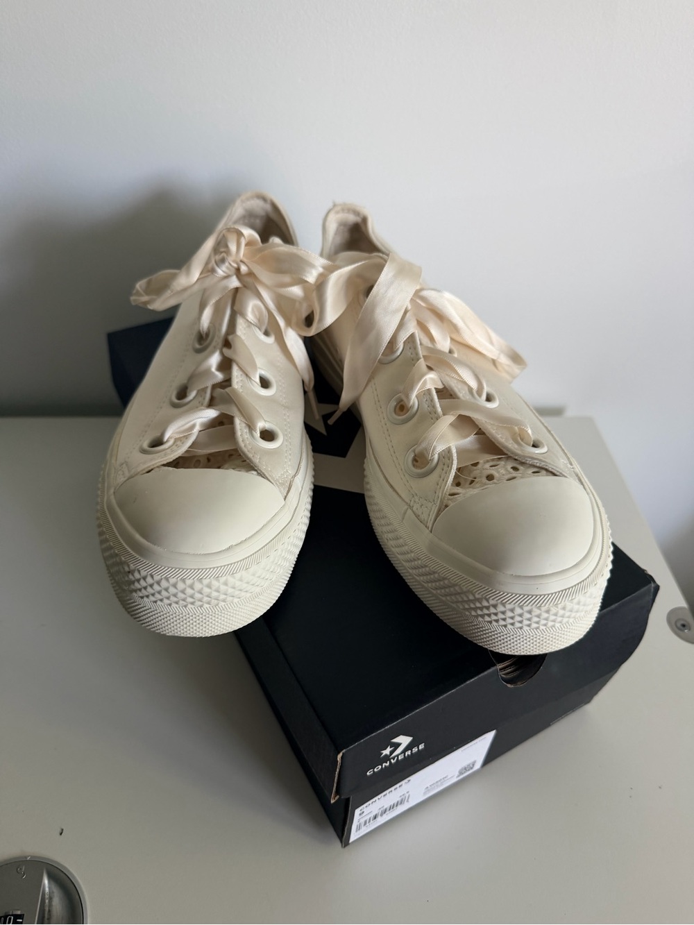Converse Platform Cream Ribbon-Lace Low-Top Sneakers